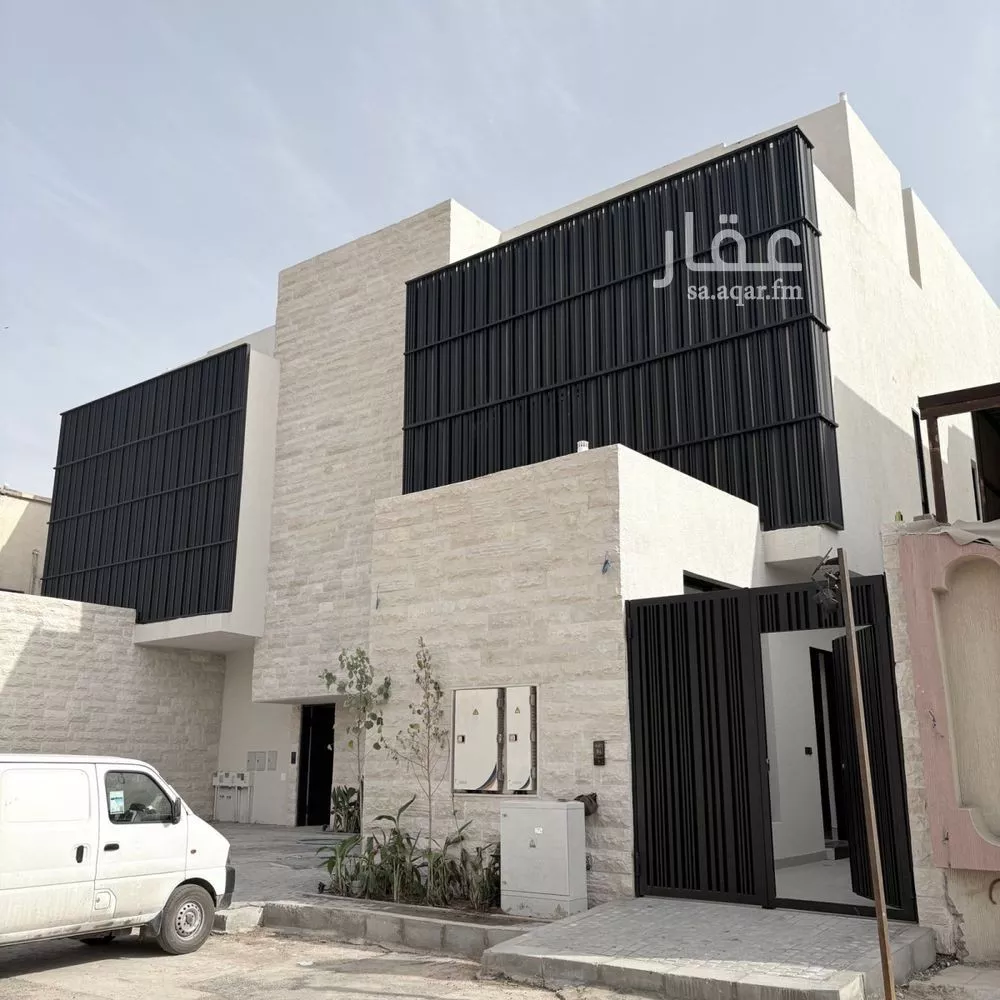 دور للبيع في شارع عائشة بنت ابي بكر, حي شبرا, مدينة الرياض, منطقة الرياض 1 صورة