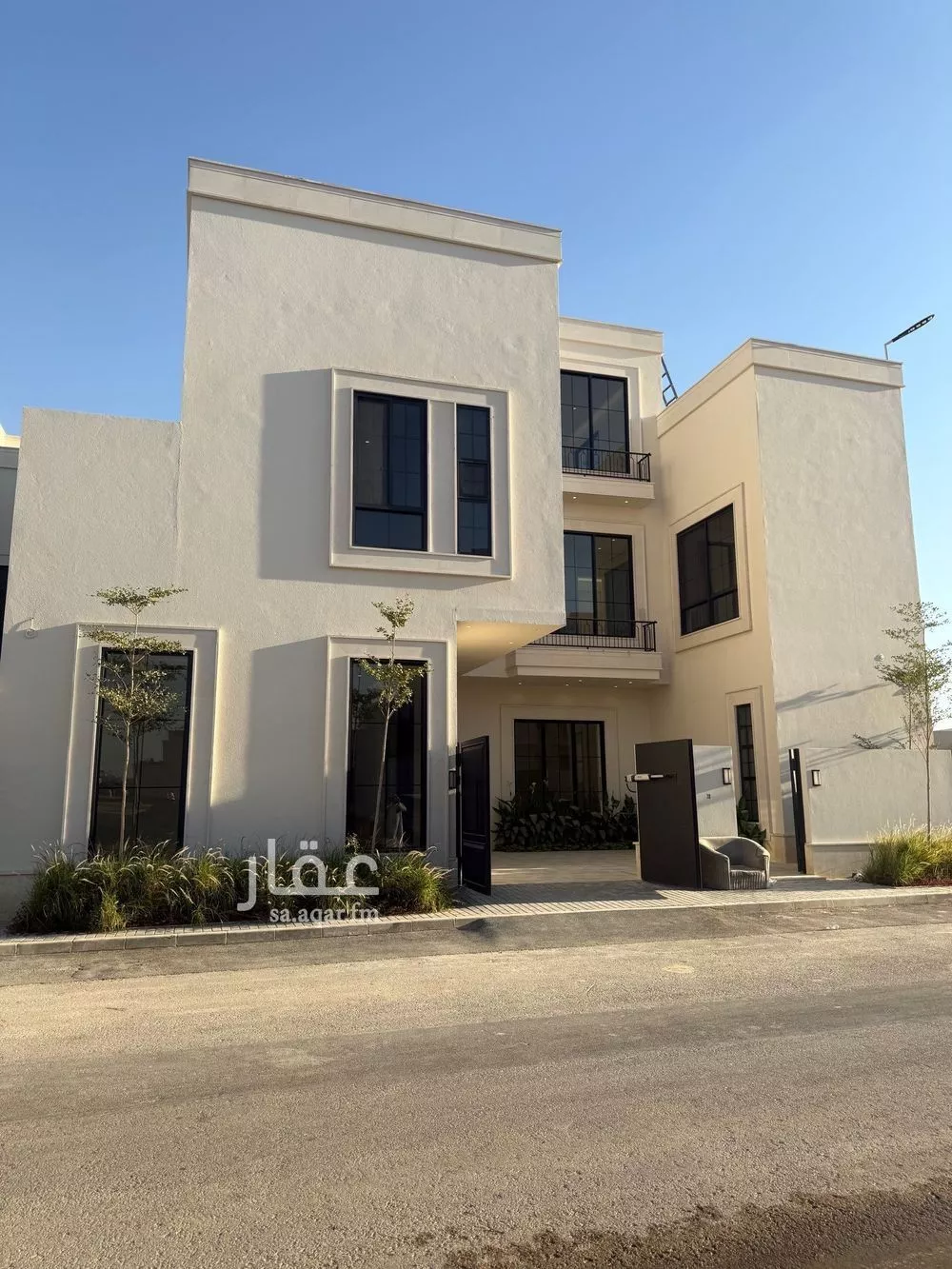 فيلا للبيع في شارع السيل الكبير, حي المهدية, مدينة الرياض, منطقة الرياض 1 صورة