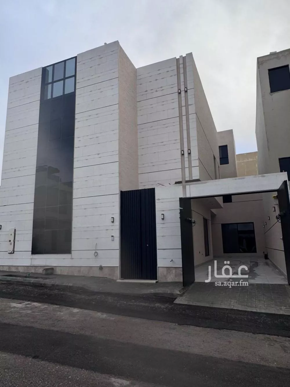 فيلا للبيع في شارع أنس الكناني, حي المهدية, مدينة الرياض, منطقة الرياض 1 صورة