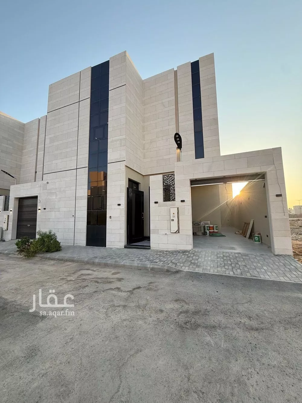 فيلا للبيع في شارع القاسم النويري, حي المهدية, مدينة الرياض, منطقة الرياض 1 صورة