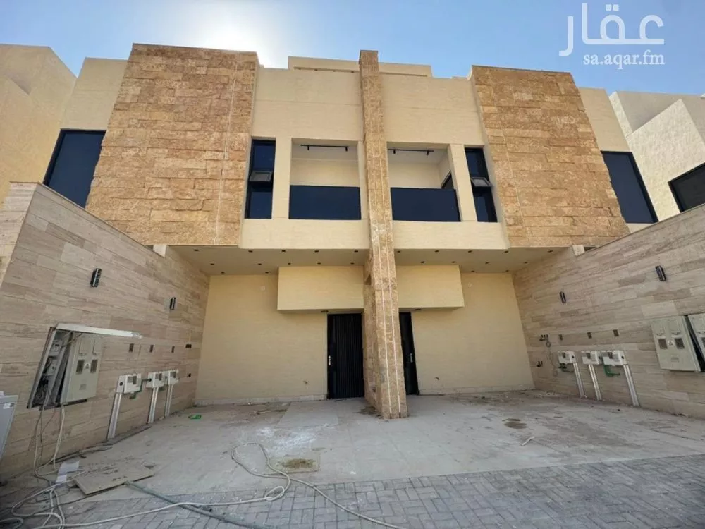 دور للبيع في شارع مافيه اسم , حي الجنادرية, مدينة الرياض, منطقة الرياض 1 صورة