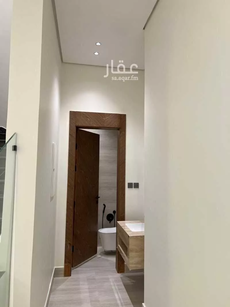 فيلا للبيع في شارع أبي الفرج المبارك, حي النهضة, مدينة الرياض, منطقة الرياض 1 صورة