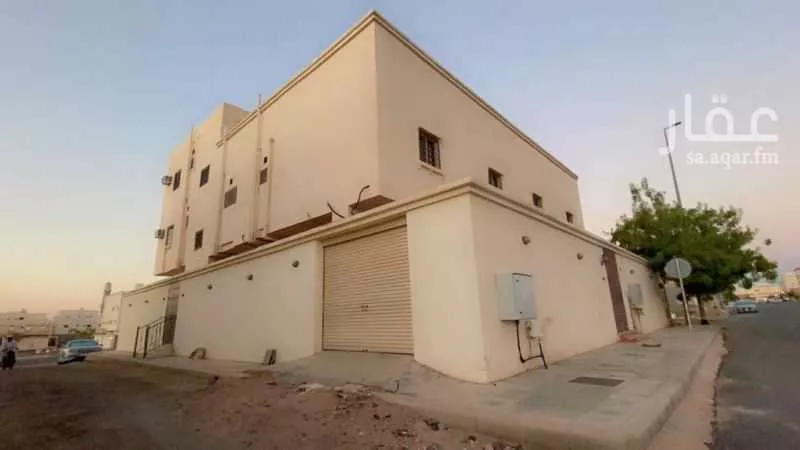 فيلا للبيع في شارع على بن يعقوب, حي الرانوناء, مدينة المدينه المنوره, منطقة المدينة المنورة 1 صورة