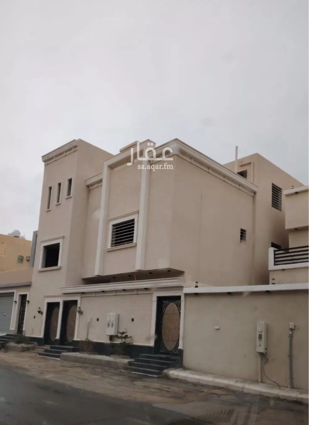 عمارة للبيع في شارع 0000, حي اليرموك, مدينة خميس مشيط, منطقة عسير 1 صورة