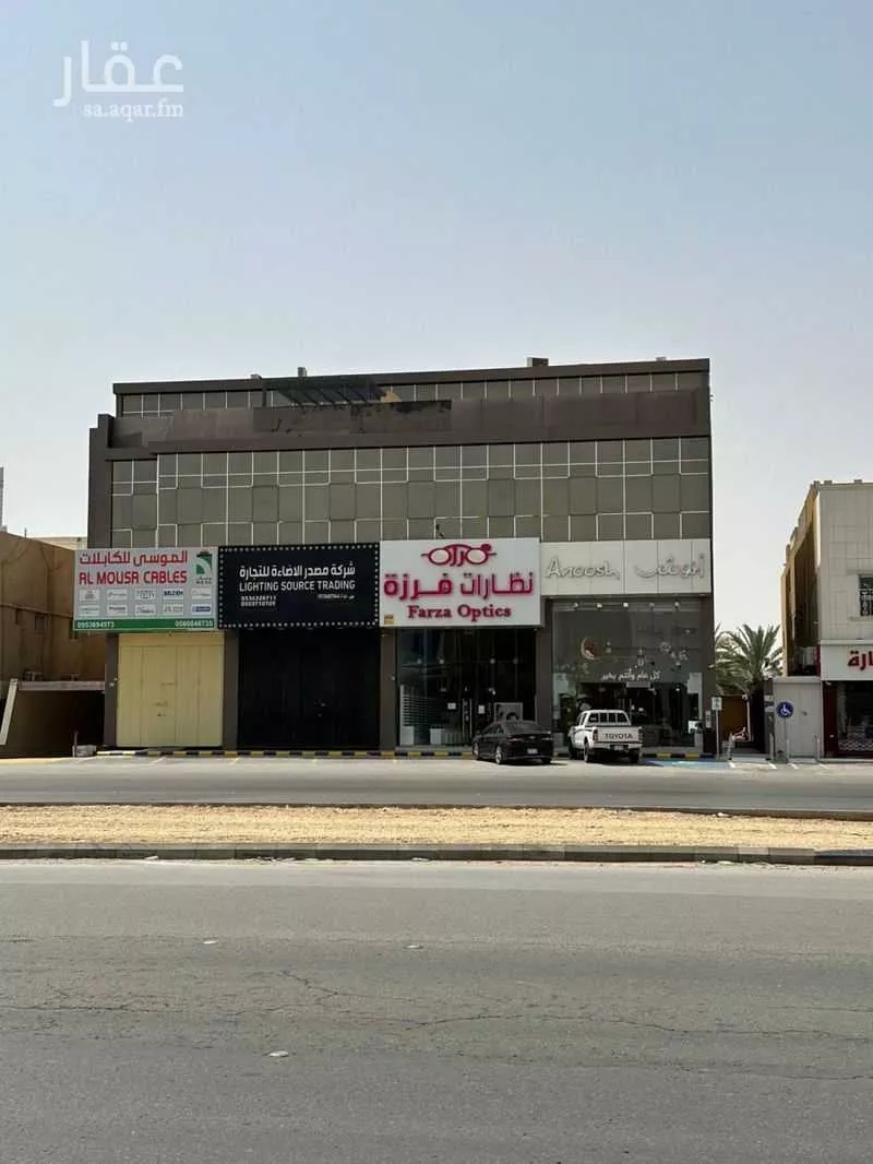محل للإيجار في شارع انس بن مالك, حي الياسمين, مدينة الرياض, منطقة الرياض 1 صورة