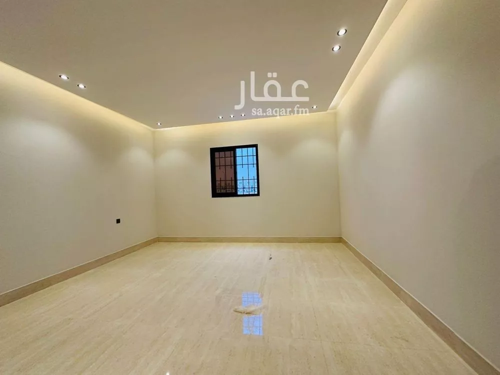 مكتب تجاري للإيجار في شارع احمد بن الخطاب, حي طويق, مدينة الرياض, منطقة الرياض 1 صورة