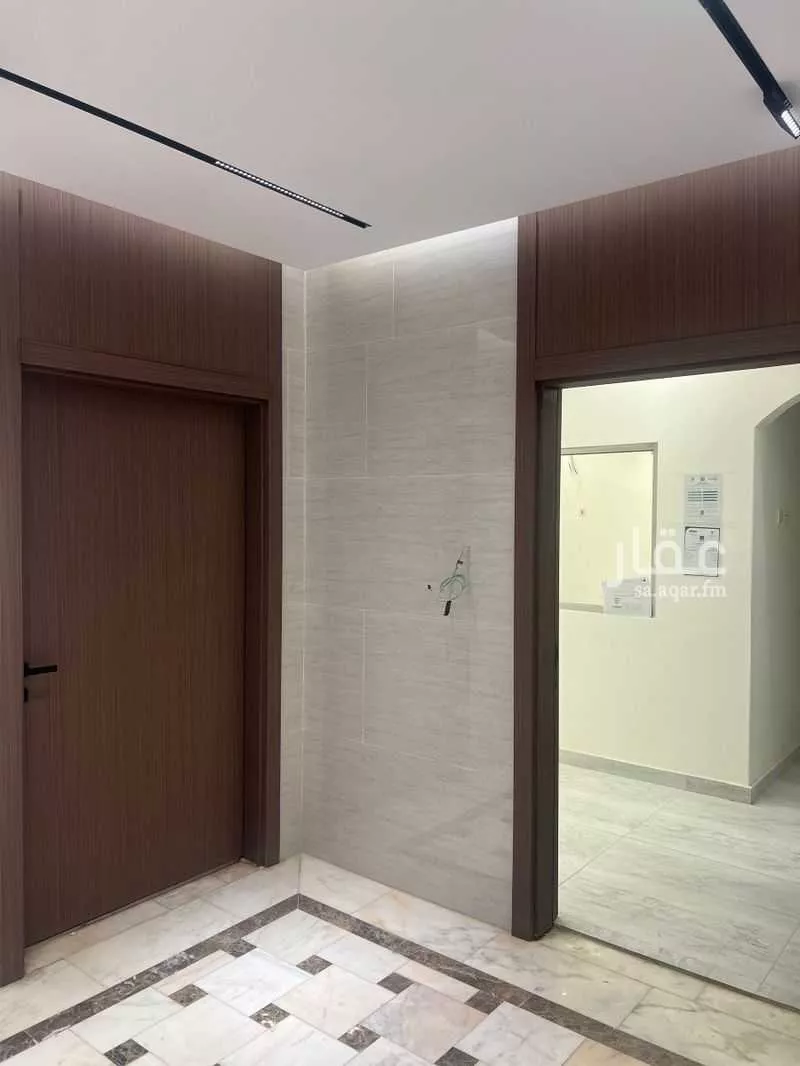 مكتب تجاري للإيجار في طريق الامام سعود بن عبدالعزيز بن محمد الفرعي ، حي الملك فهد ، الرياض ، منطقة الرياض 1 صورة