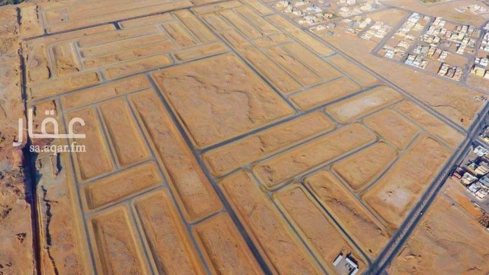 أرض للبيع في شارع بن ابي العطار, حي غرناطة الشرقي, مدينة عرعر, منطقة الحدود الشماليه 1 صورة