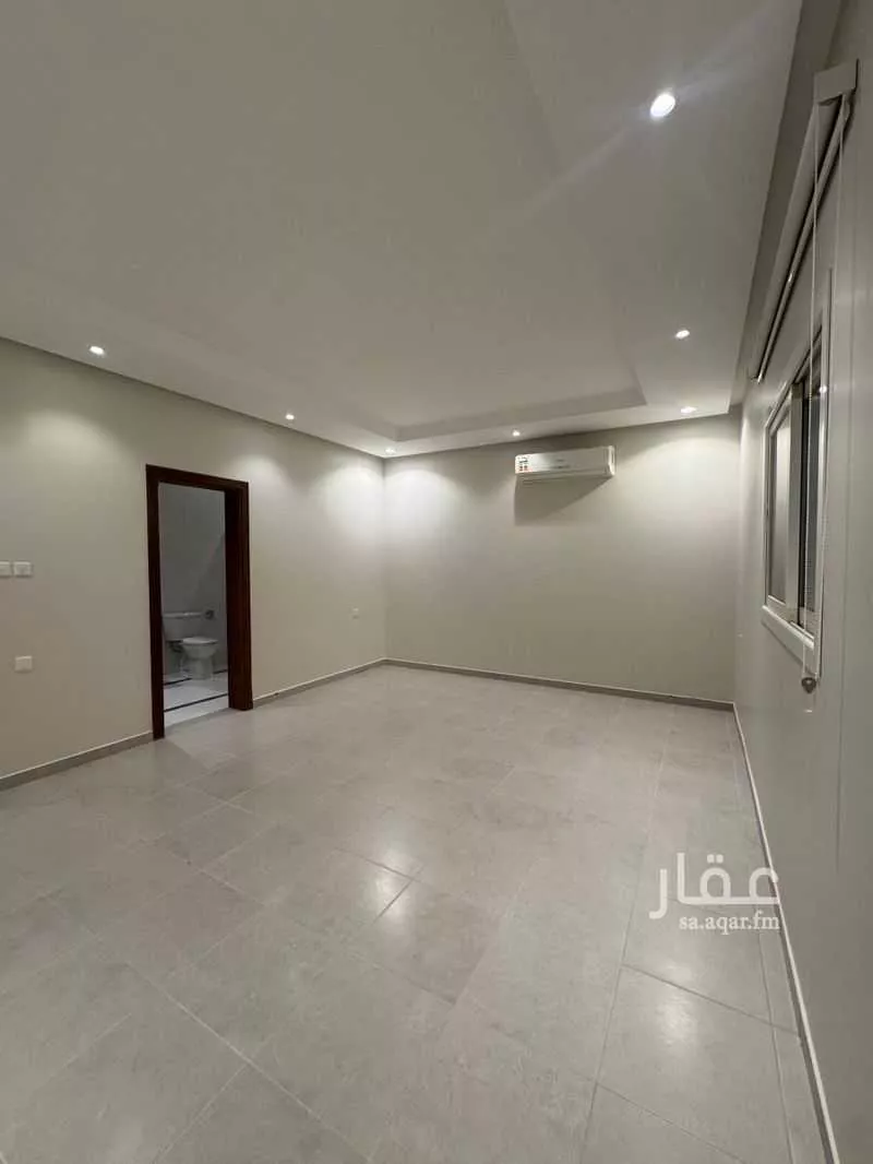 فيلا للإيجار في شارع رقم 350, حي الملقا, مدينة الرياض, منطقة الرياض 1 صورة