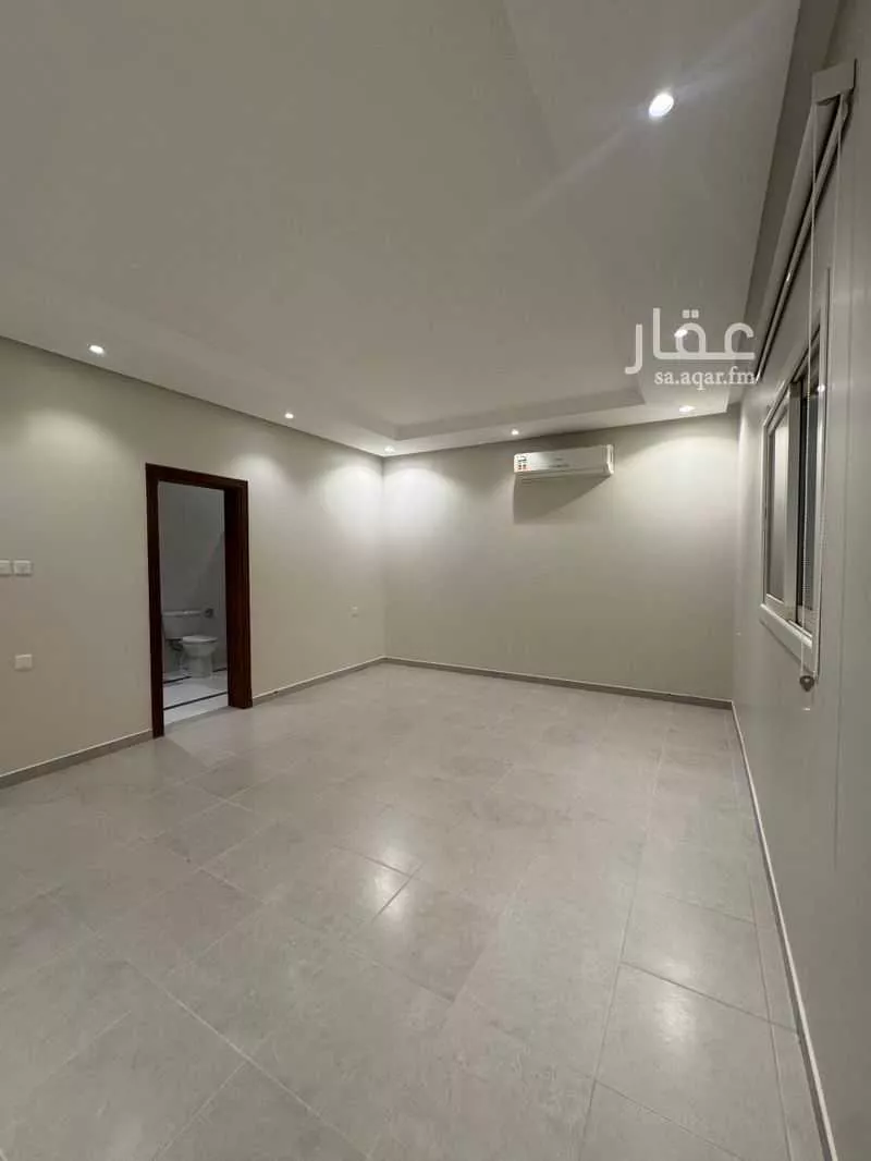 فيلا للإيجار في شارع رقم 350, حي الملقا, مدينة الرياض, منطقة الرياض 1 صورة