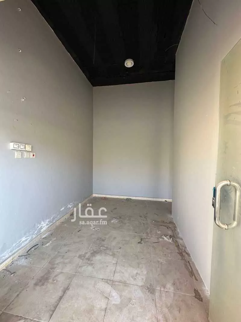 محل للإيجار في شارع سهل بن رافع ، حي السلام ، المدينة المنورة ، منطقة المدينة المنورة 1 صورة