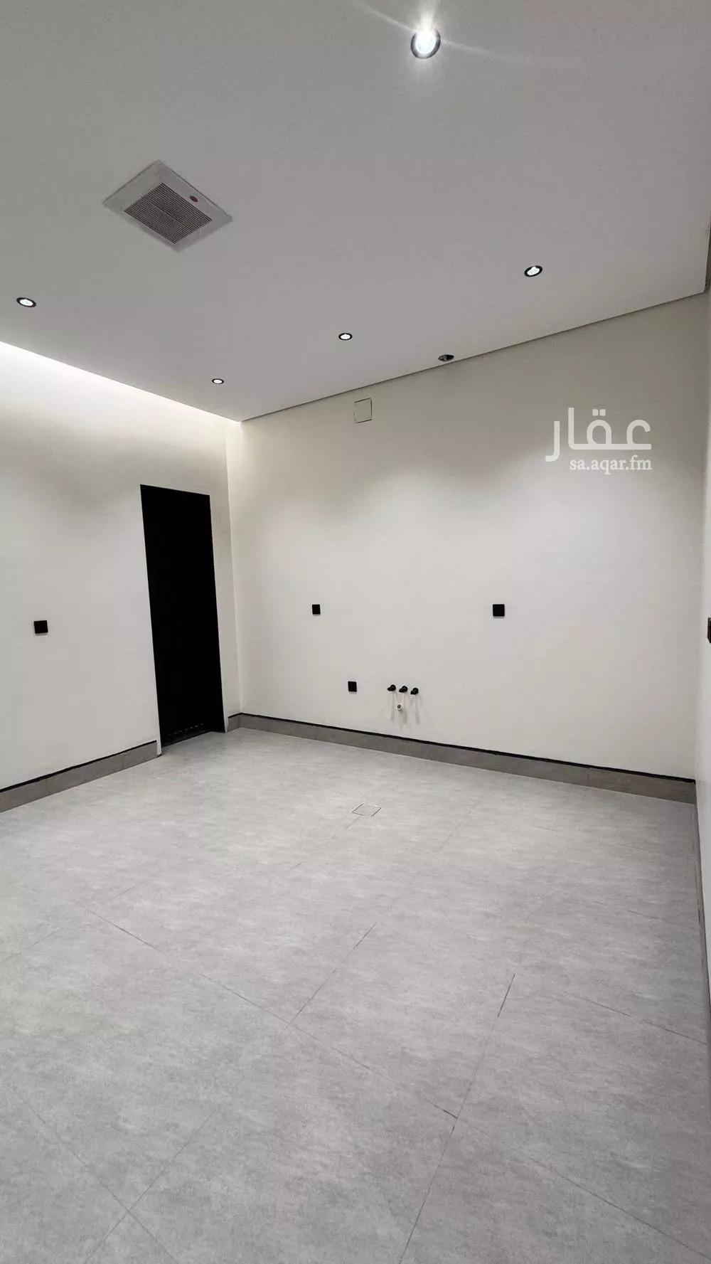 فيلا للبيع في شارع الصحابة, حي الرمال, مدينة الرياض, منطقة الرياض 1 صورة