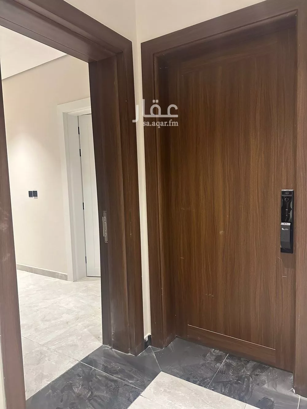 شقة للبيع في شارع النعيرية, حي الحمراء, مدينة الخبر, المنطقة الشرقية 1 صورة