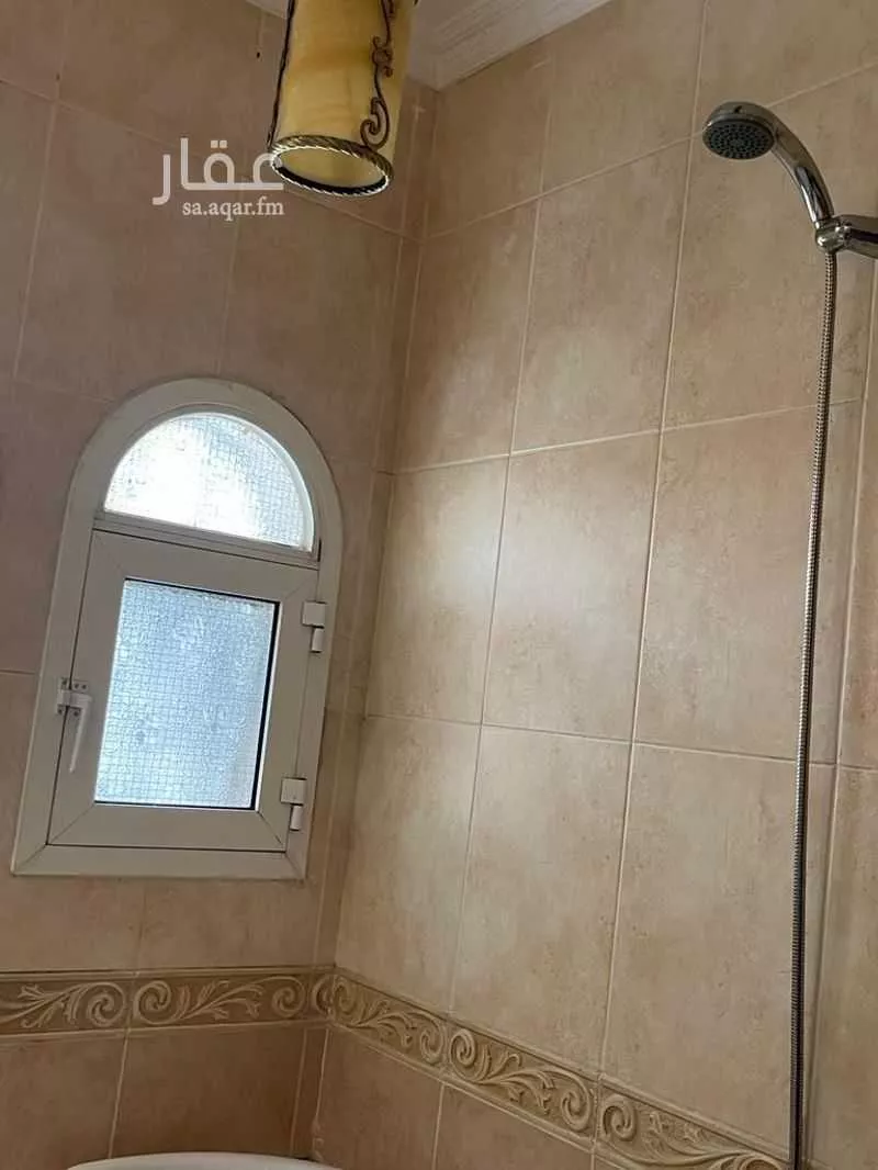 فيلا للبيع في شارع عمر بن نبيه ، حي السامر ، جدة ، جدة 1 صورة