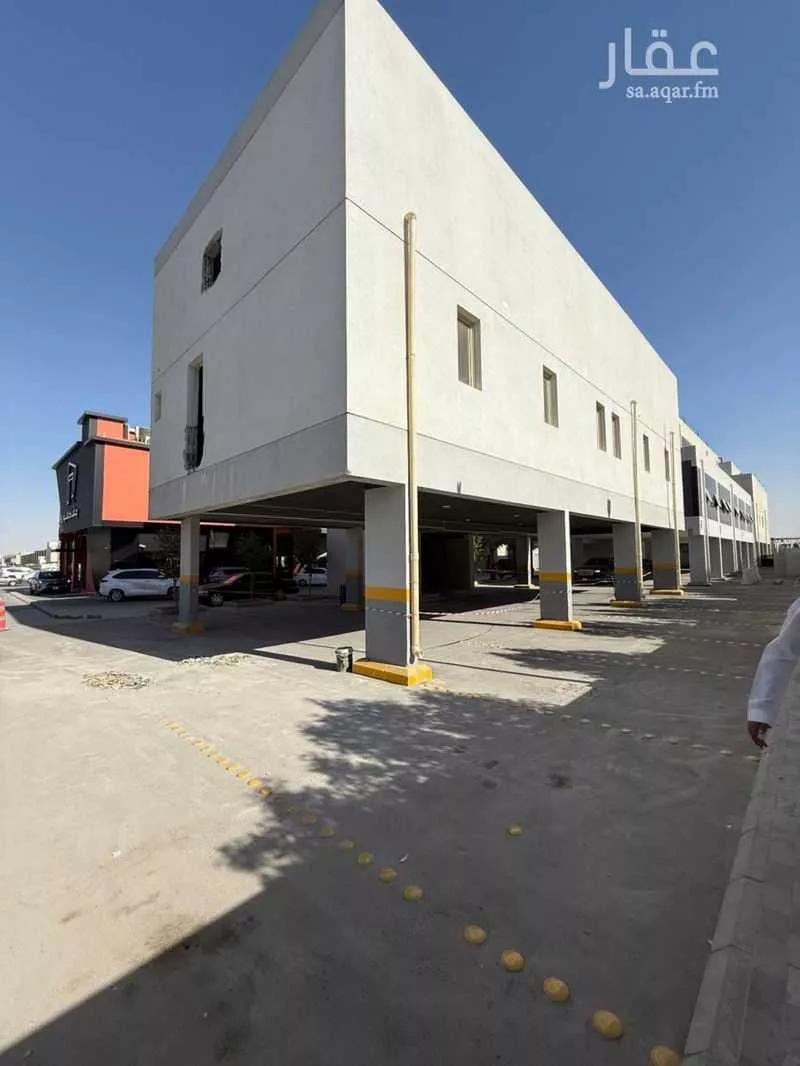 مكتب تجاري للإيجار في شارع ابي بكر الصديق, حي العارض, مدينة الرياض, منطقة الرياض 1 صورة