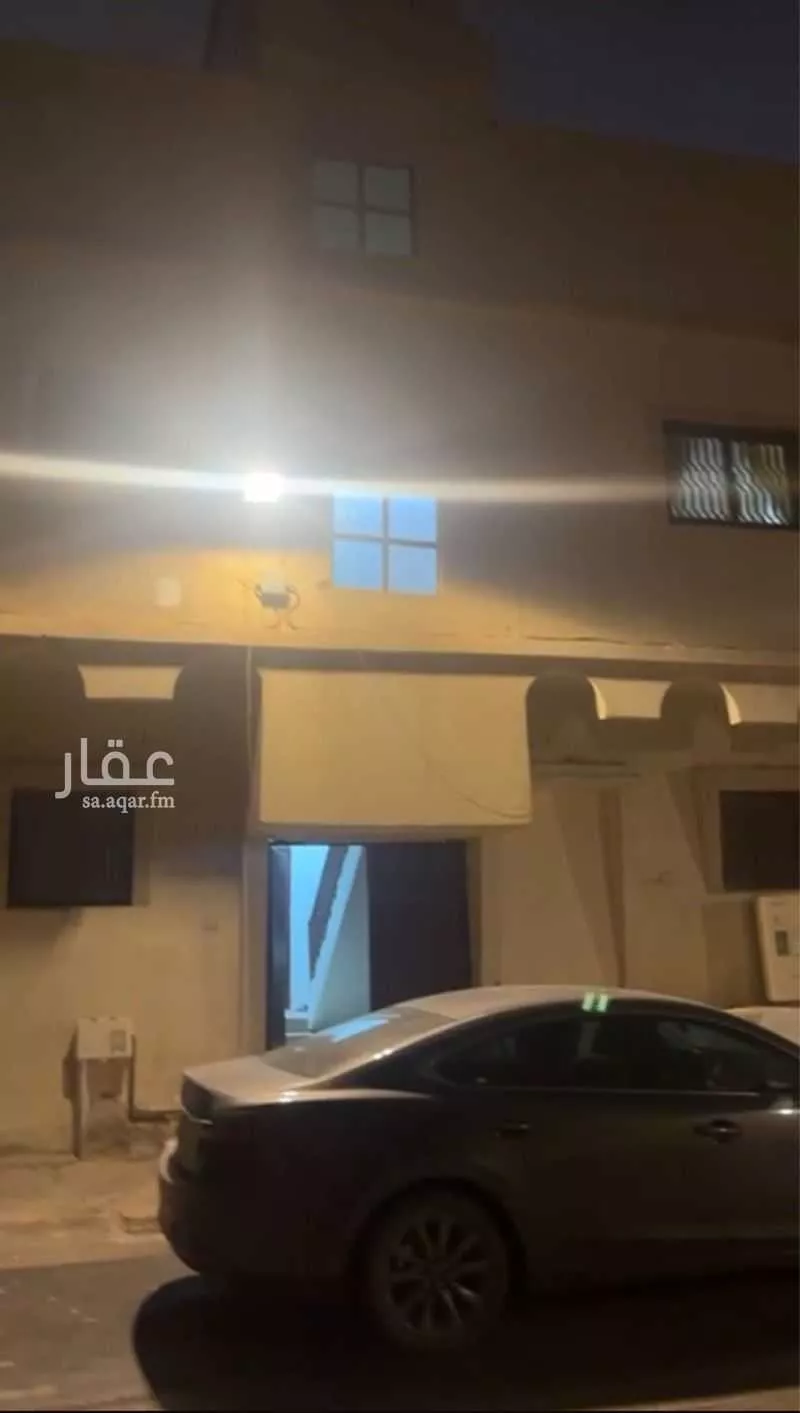 فيلا للبيع في شارع أحمد بن خليل, حي العريجاء, مدينة الرياض, منطقة الرياض 1 صورة
