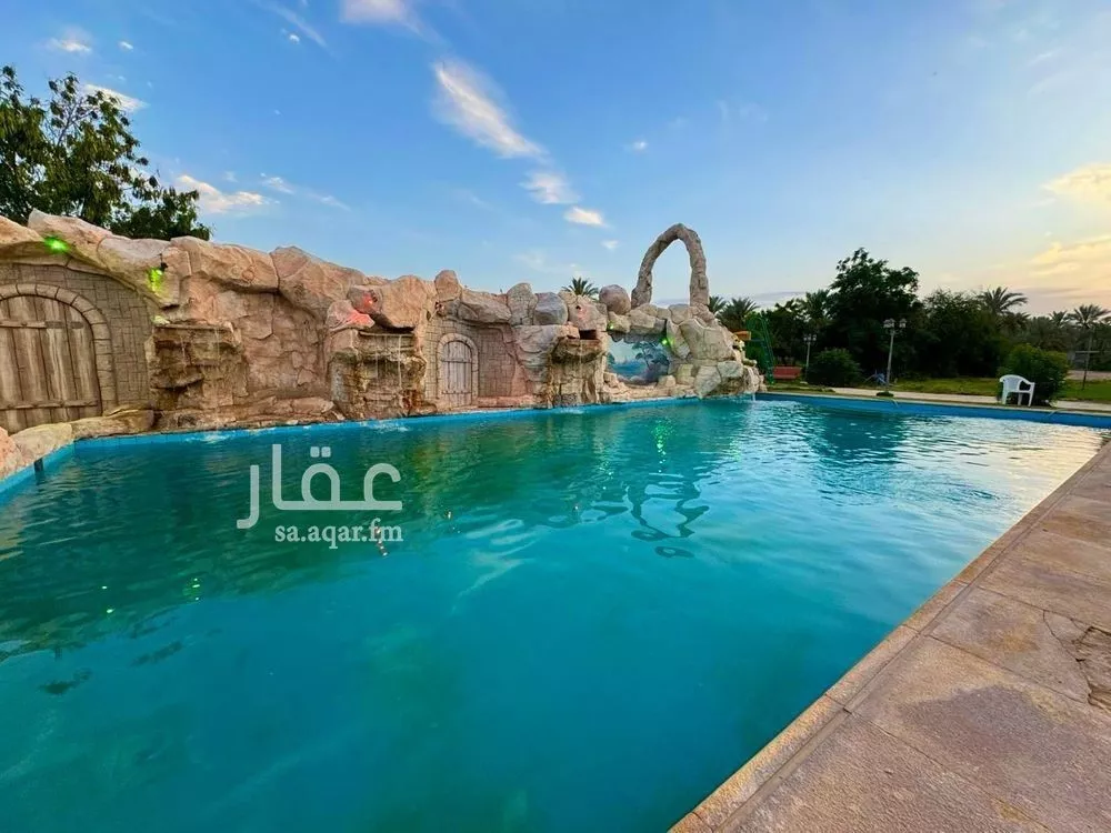 مزرعة للبيع في شارع الزبير بن ابي هالة التميمي, مدينة قريه ديراب, منطقة الرياض 1 صورة
