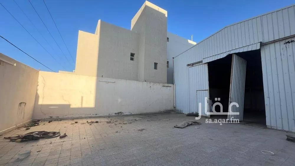 عمارة للبيع في شارع عثمان ابن حافظ, حي الورود, مدينة المذنب, منطقة القصيم 1 صورة