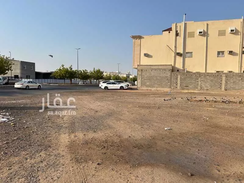 أرض للإيجار في شارع علي بن مسعد الباهلي, حي الدفاع, مدينة المدينه المنوره, منطقة المدينة المنورة 1 صورة