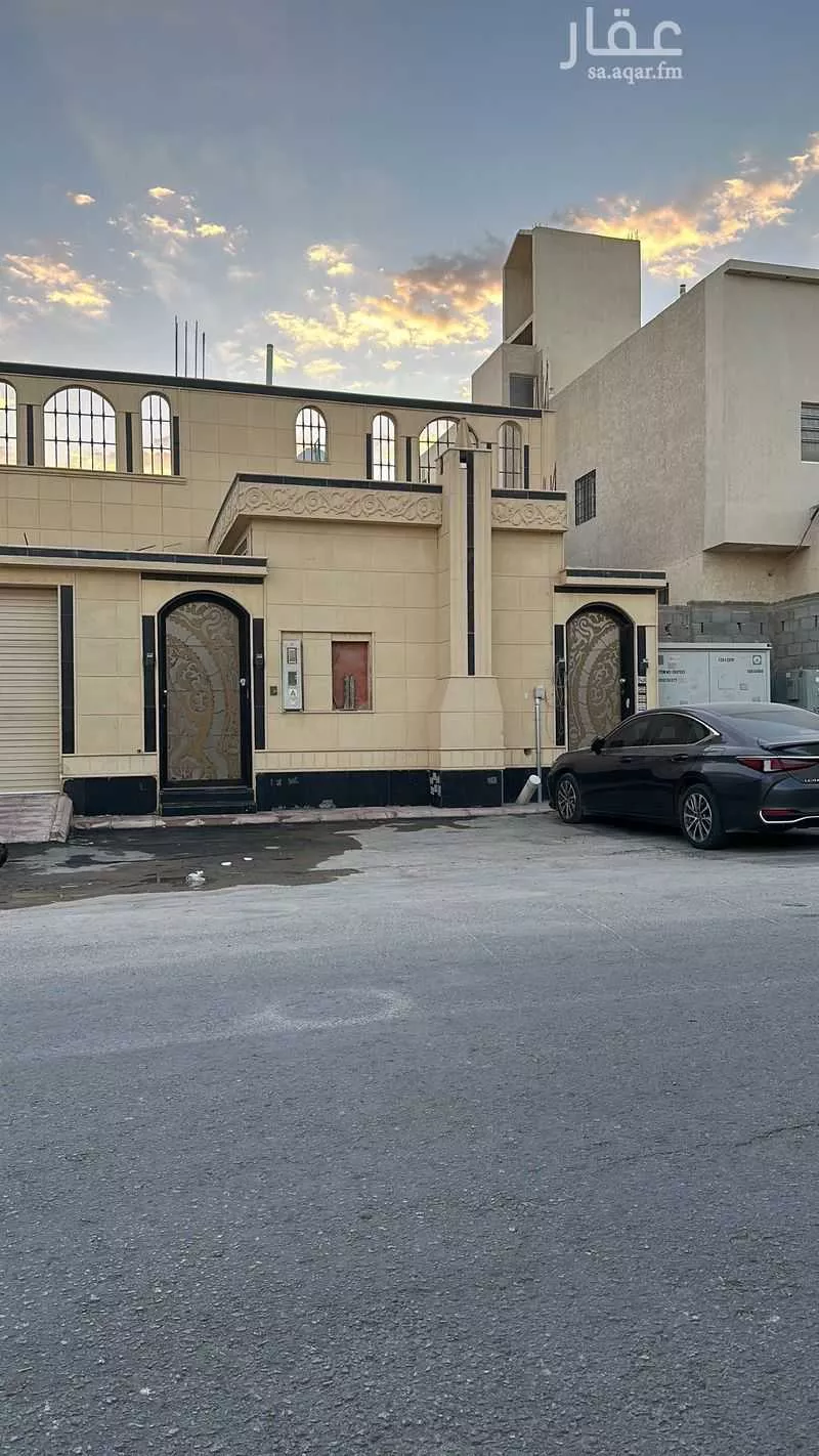 فيلا للبيع في شارع رقم, حي الجنادرية, الرياض 1 صورة