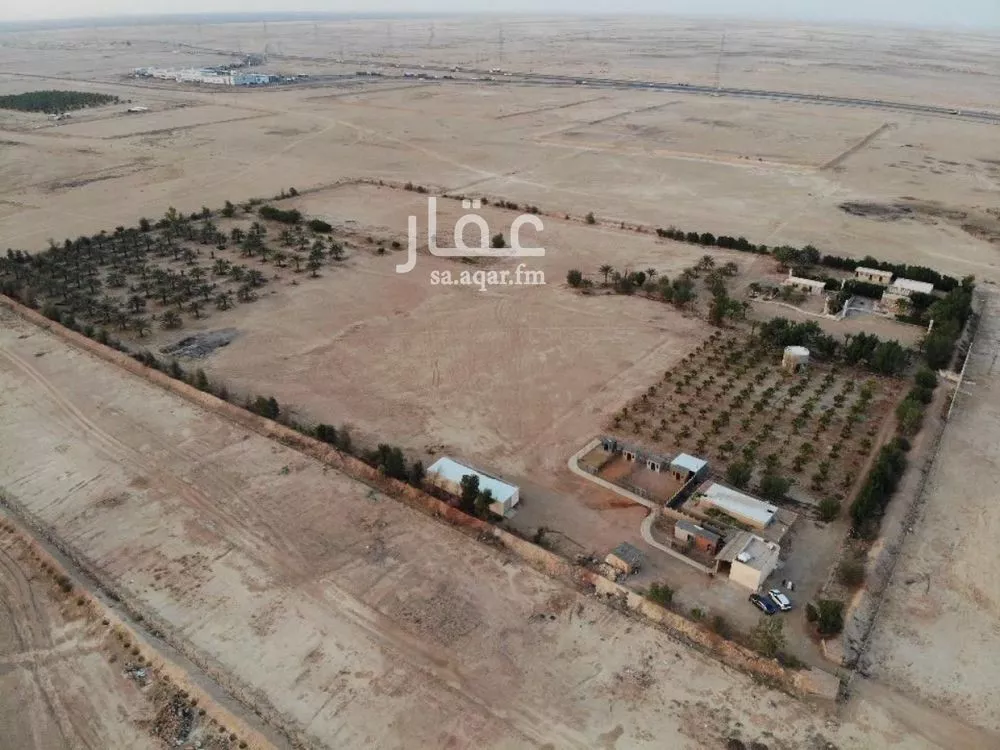 مزرعة للبيع في حي عوده سدير, مدينة حوطه سدير, منطقة الرياض 1 صورة