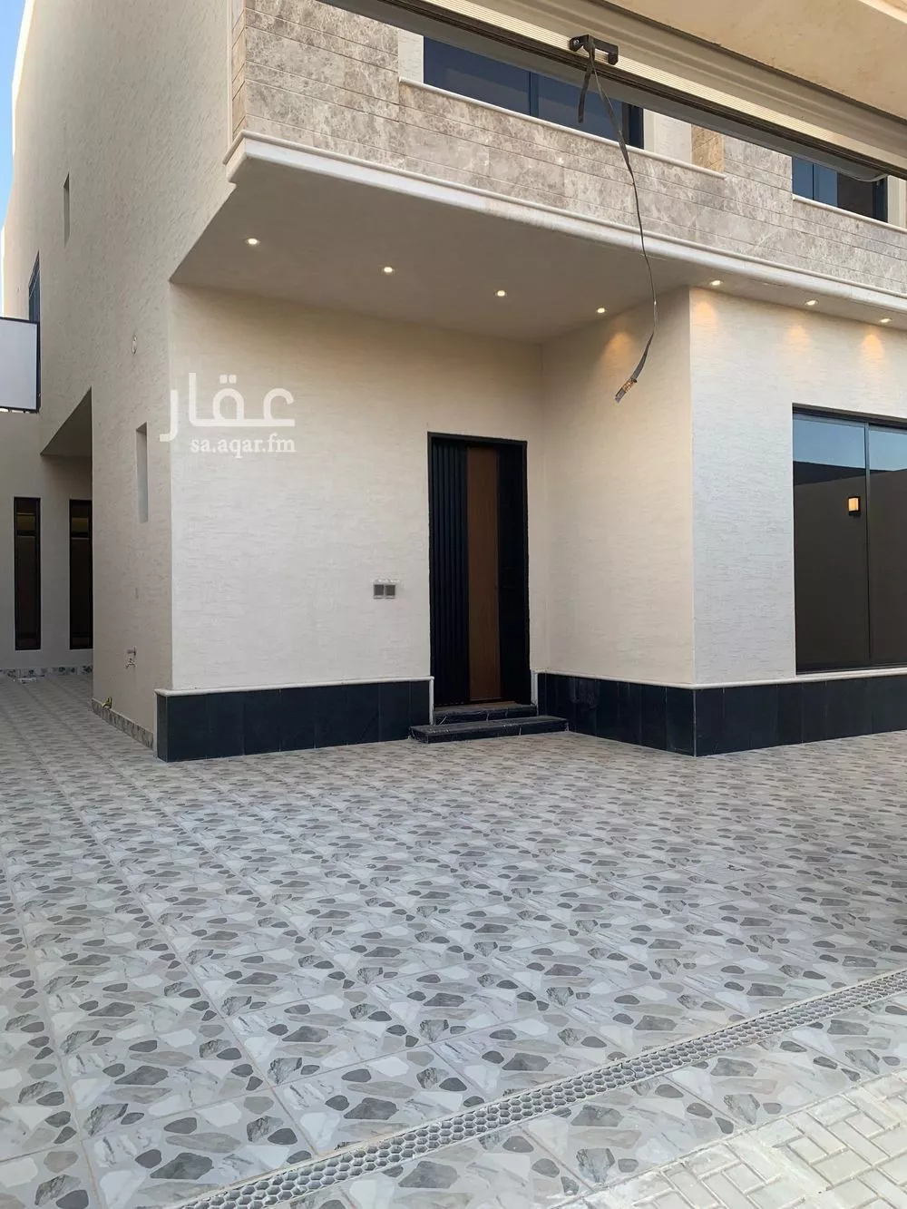 فيلا للبيع في شارع أحمد بن محمد الأسدي, حي الرمال, مدينة الرياض, منطقة الرياض 1 صورة