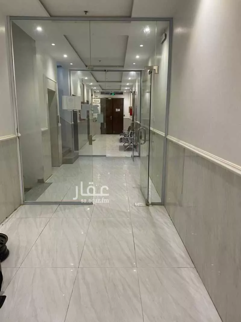 عمارة للإيجار في شارع سلطان بن نمر, حي الرمال, مدينة الرياض, منطقة الرياض 1 صورة