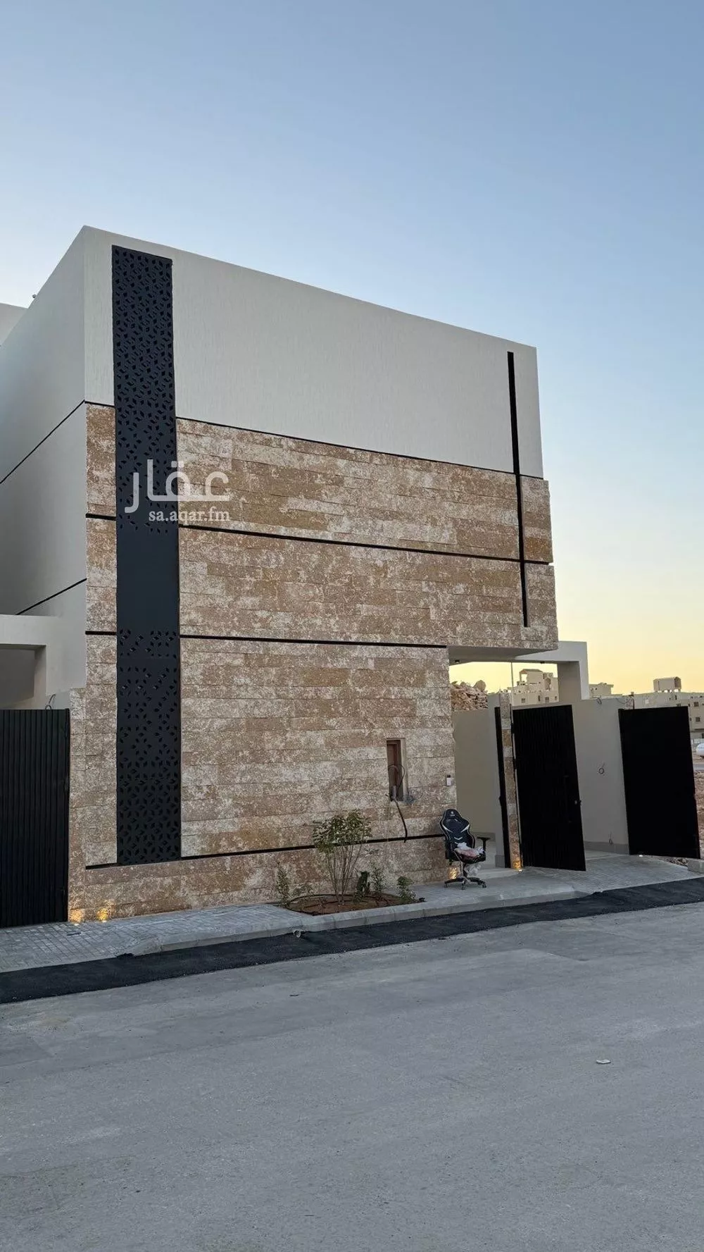 فيلا للبيع في شارع محمد بن أبي بكر القيم, حي المهدية, مدينة الرياض, منطقة الرياض 1 صورة