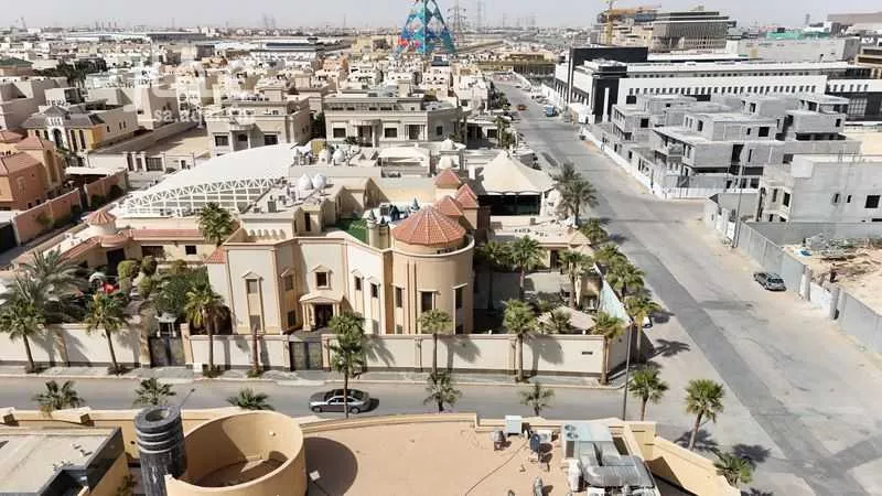 فيلا للبيع في شارع المشارق, حي حطين, مدينة الرياض, منطقة الرياض 1 صورة