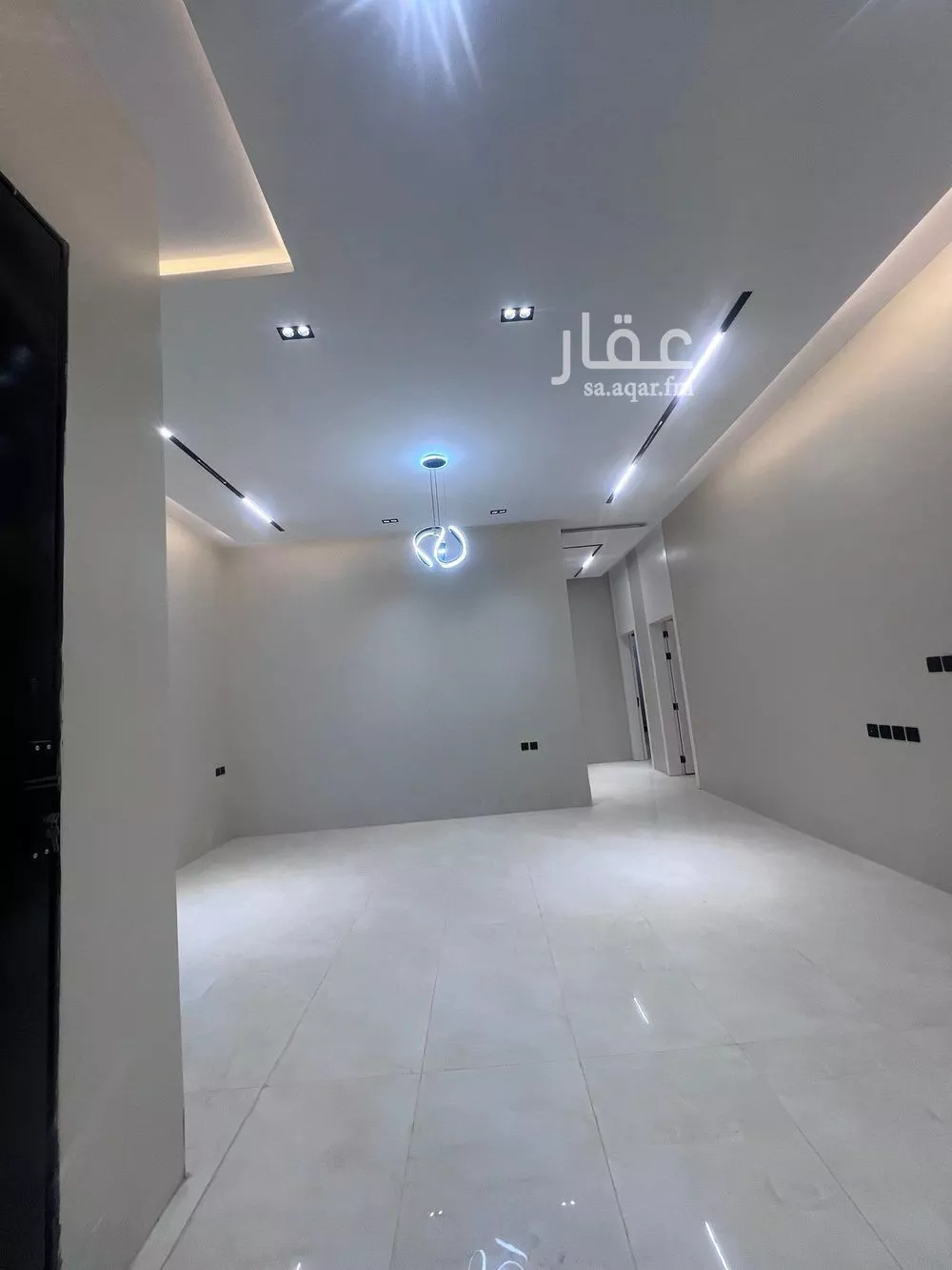 دور للبيع في شارع الضياء, حي الجنادرية, مدينة الرياض, منطقة الرياض 1 صورة