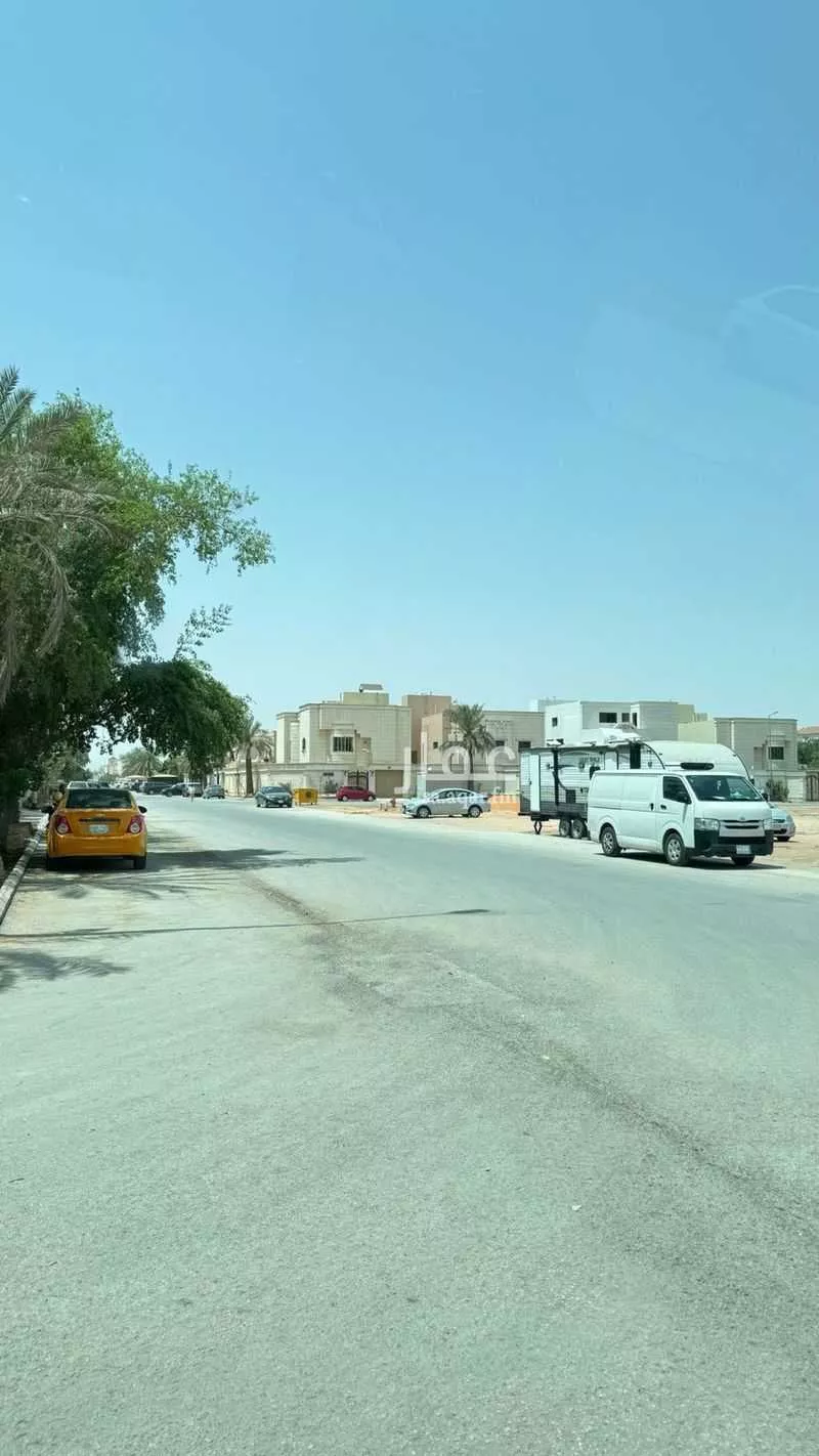 فيلا للبيع في شارع قرن الفتيح, حي المونسية, مدينة الرياض, منطقة الرياض 1 صورة