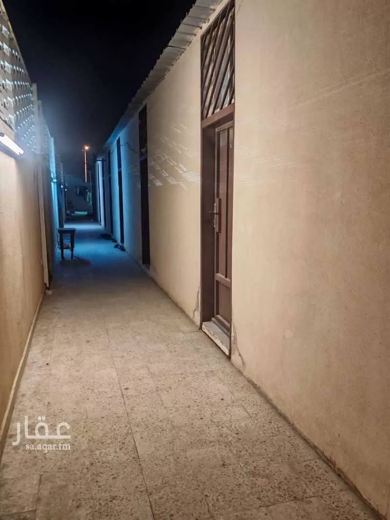 عمارة للإيجار في شارع ال ثاني, حي البيان, مدينة الرياض, منطقة الرياض 1 صورة