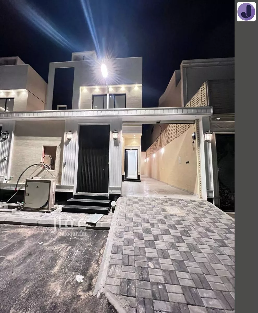 فيلا للبيع في شارع حميدة الإبراهيمي, حي العوالي, مدينة الرياض, منطقة الرياض 1 صورة