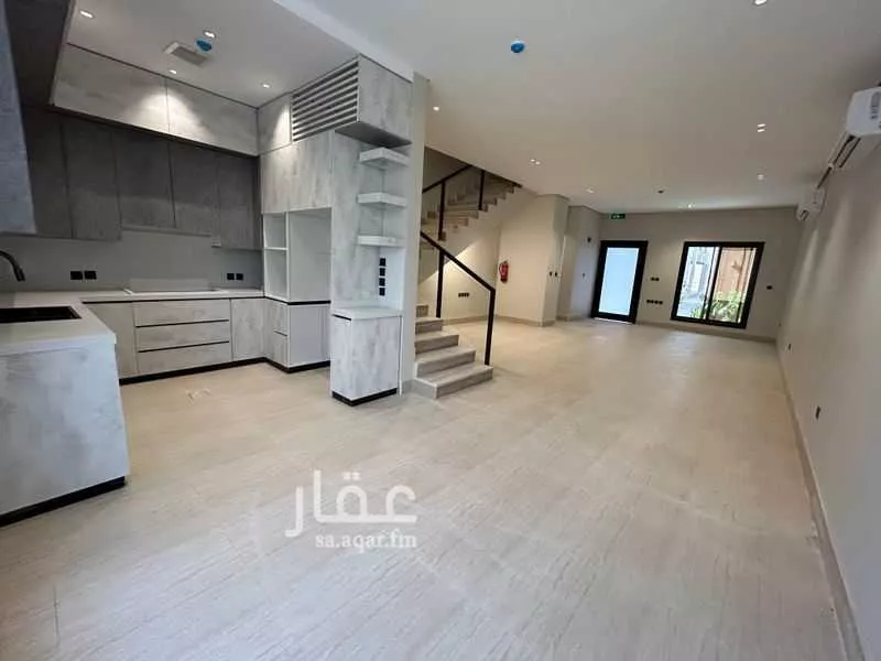فيلا للإيجار في شارع يوسف اللخمي, حي الرمال, مدينة الرياض, منطقة الرياض 1 صورة