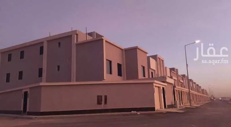 دور للبيع في شارع محمد الهواري, حي بدر, مدينة الرياض, منطقة الرياض 1 صورة
