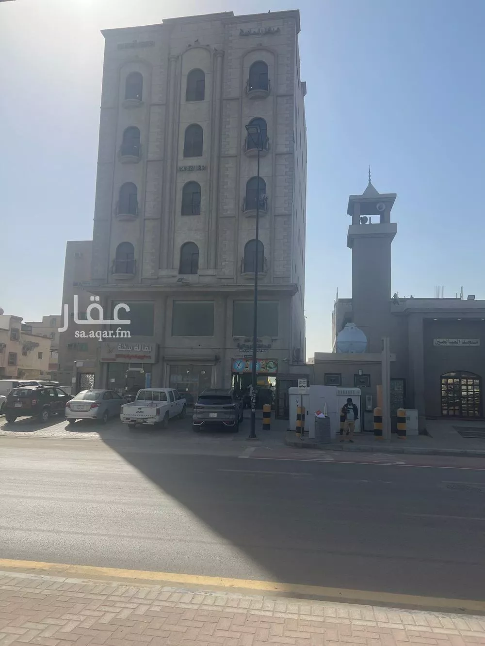 عمارة للإيجار في شارع طريق الملك فيصل, حي الخالدية الجنوبية, مدينة الدمام, المنطقة الشرقية 1 صورة