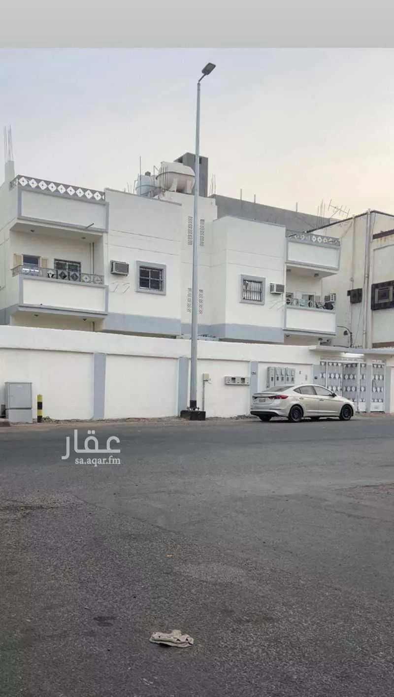 عمارة للبيع في شارع الرازى ابو بكر, حي الدفاع, مدينة المدينه المنوره, منطقة المدينة المنورة 1 صورة