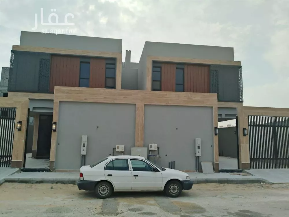 فيلا للبيع في شارع اسماعيل بن ابي حكيم, حي الخزامى, مدينة الخبر, المنطقة الشرقية 1 صورة