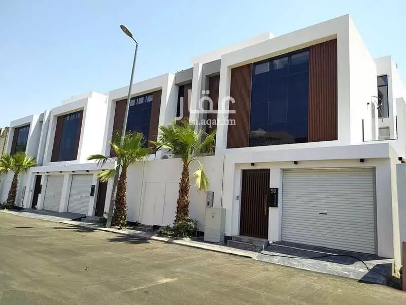 فيلا للبيع في شارع أبي علي الحداد, حي الشراع, مدينة جدة, منطقة مكة المكرمة 1 صورة