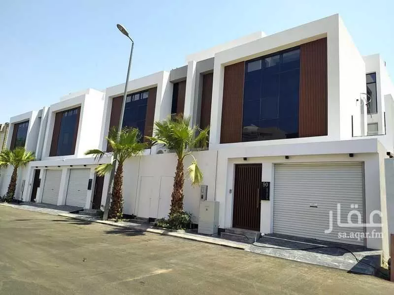 فيلا للبيع في شارع لبابه بنت الحارث(رضي الله عنها), حي اللؤلؤ, مدينة جدة, منطقة مكة المكرمة 1 صورة