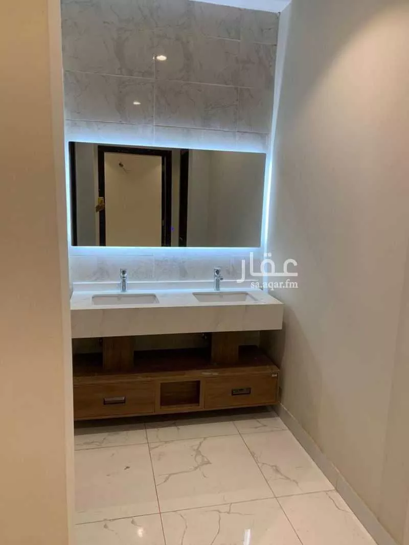 عمارة للإيجار في شارع محمد الدمياطي, حي الصالحية, مدينة جدة, منطقة مكة المكرمة 1 صورة