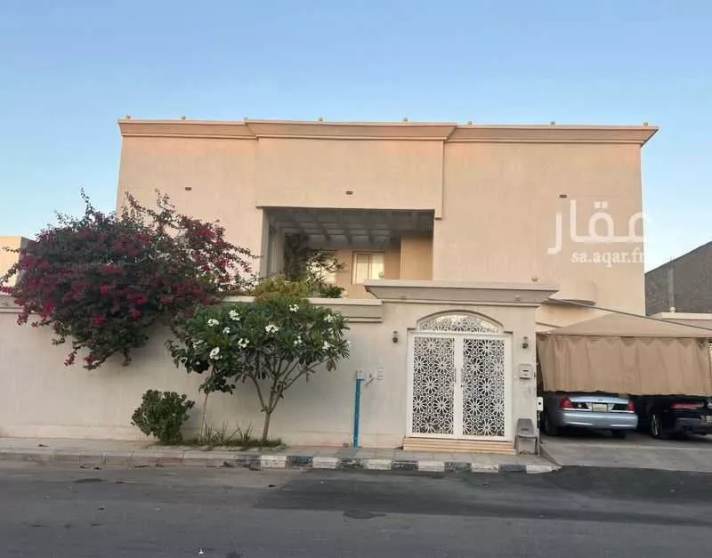عمارة للبيع في شارع احمد بن المهندس, حي الاناهي, مدينة المدينه المنوره, منطقة المدينة المنورة 1 صورة