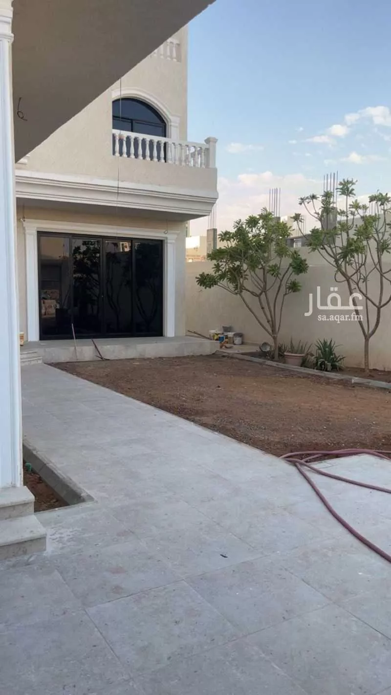 فيلا للبيع في شارع عبدالصمد ابن علي ابن المامون, حي الرانوناء, مدينة المدينة المنورة, منطقة المدينة المنورة 1 صورة