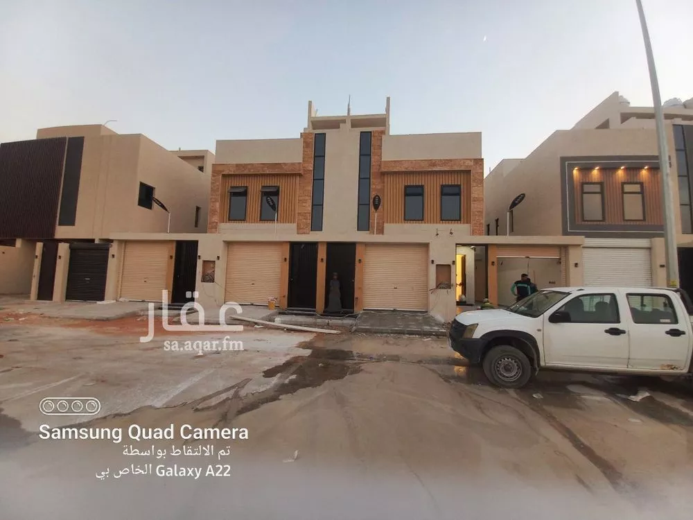 دور للبيع في شارع سليمان الحقيل, حي عكاظ, مدينة الرياض, منطقة الرياض 1 صورة