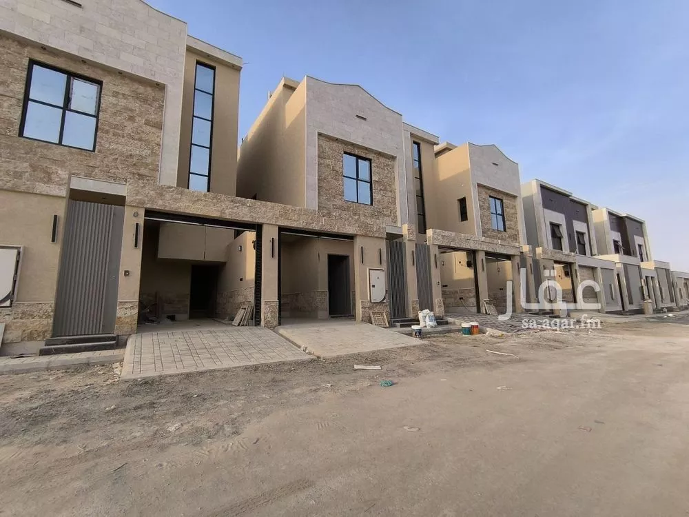 دور للبيع في شارع حسن القرشي الأموي, حي طويق, مدينة الرياض, منطقة الرياض 1 صورة