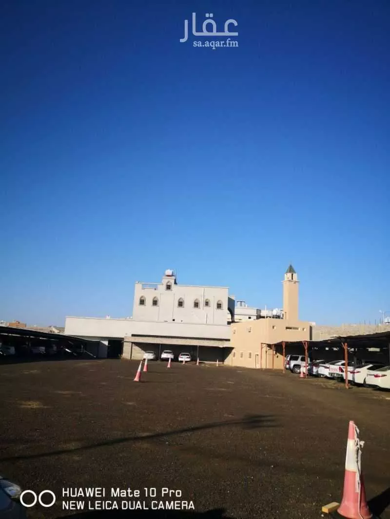 عمارة للإيجار في شارع ٤٠ جديد الرابط بين طريق الملك عبدالله وطريق الملك فهد , حي الروضة, مدينة ابها, منطقة عسير 1 صورة
