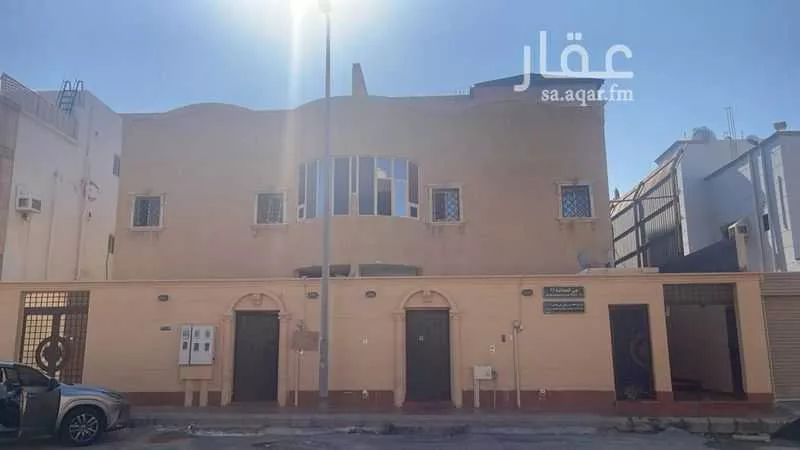 فيلا للبيع في شارع بشري الجبرتي الشافعي, حي الحمدانية, مدينة جدة, منطقة مكة المكرمة 1 صورة