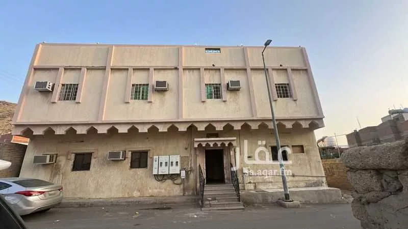 عمارة للبيع في شارع 19 النبعة, حي التنعيم, مدينة مكه المكرمه, منطقة مكة المكرمة 1 صورة