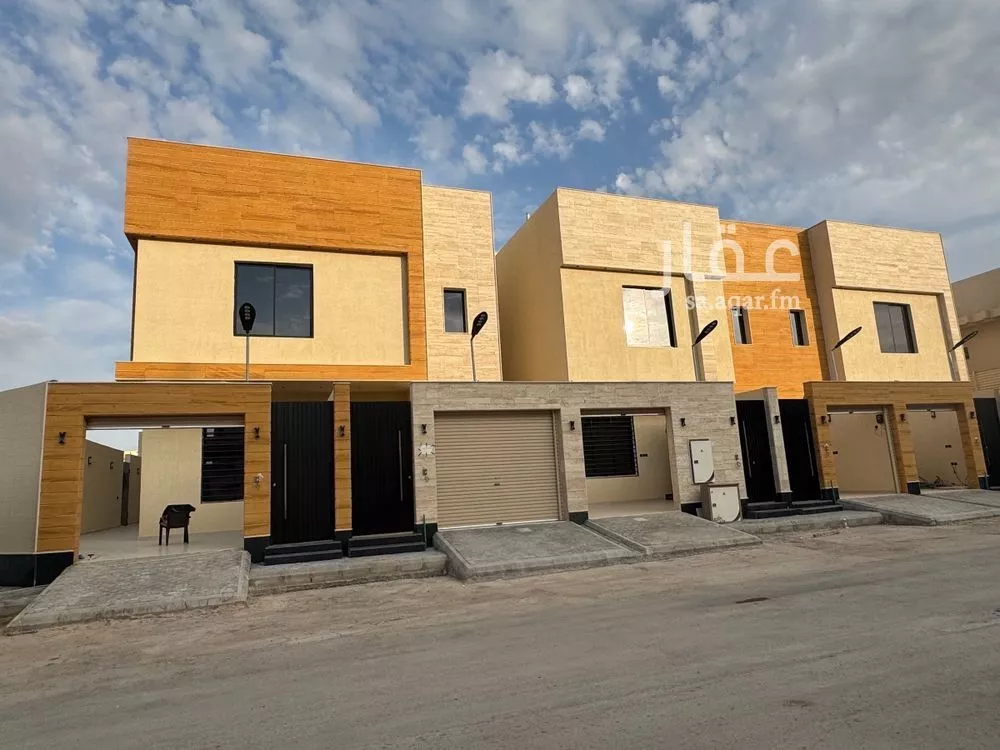 دور للبيع في شارع زياد الباهلي, حي العوالي, مدينة الرياض, منطقة الرياض 1 صورة