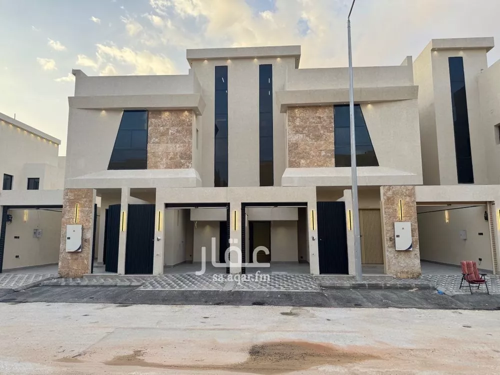 دور للبيع في شارع الحريق, حي ديراب, مدينة الرياض, منطقة الرياض 1 صورة